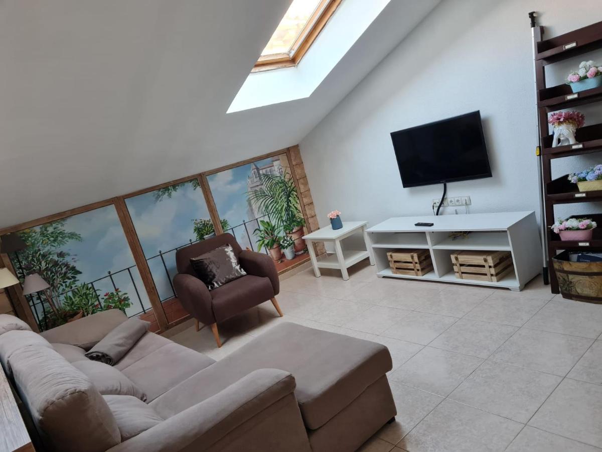Apartament Vtz El Balcon De Rey Alfonso V Saragossa Zewnętrze zdjęcie